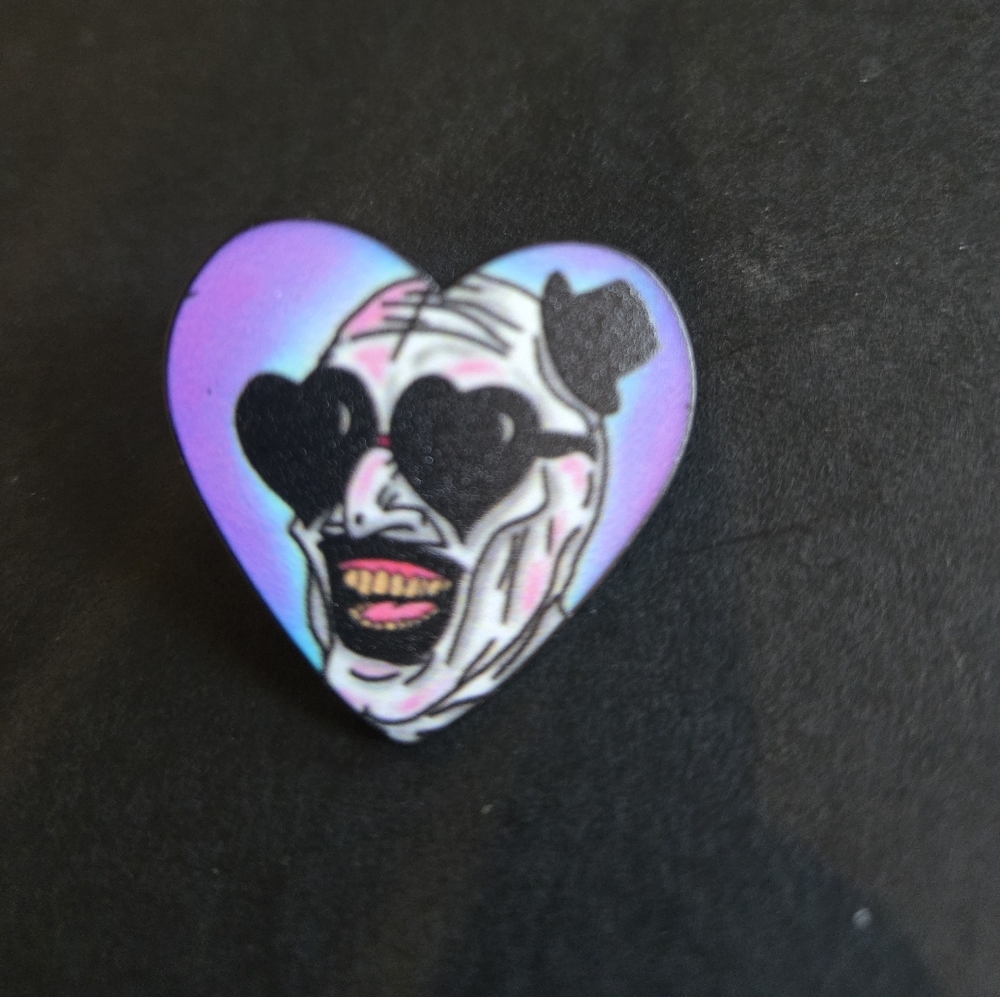 NWT Terrifer art the clown heart pin